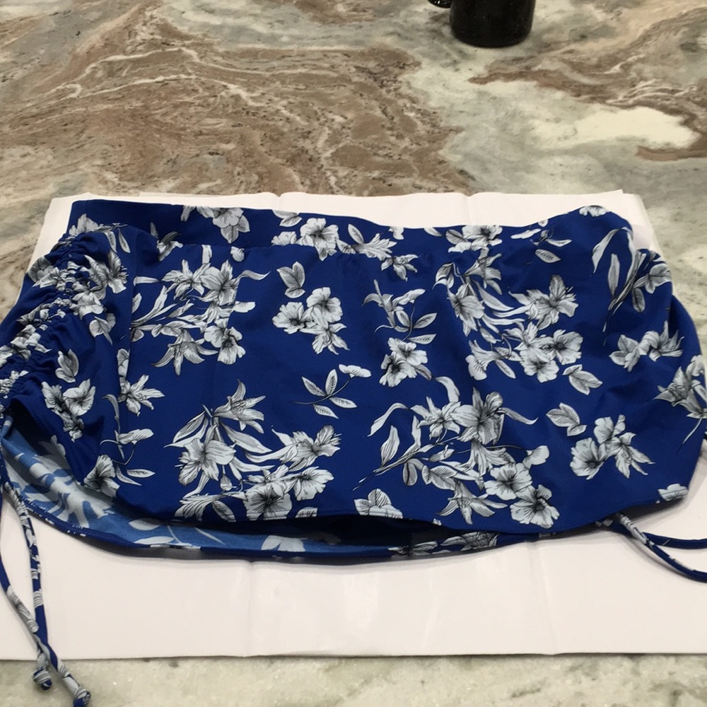 Cacique swim bottoms 20